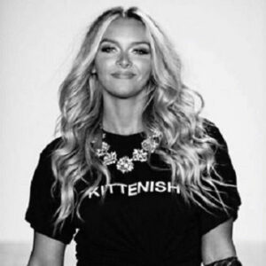 Camille Kostek Bio, Early Life, Career, Net Worth and Salary