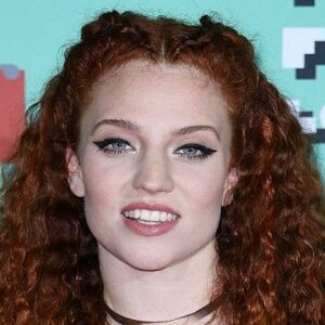 Jess Glynne Bio, Early Life, Career, Net Worth And Salary