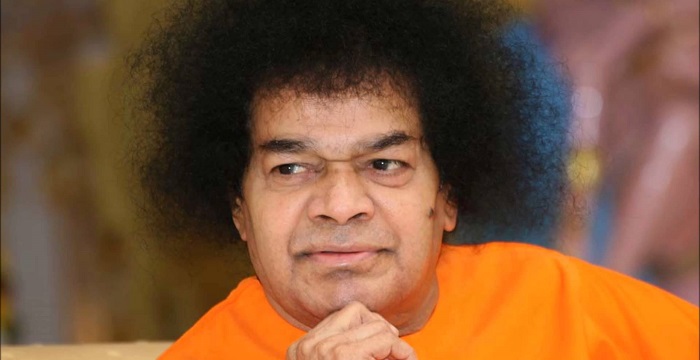 Sathya Sai Baba Bio, Early Life, Career, Net Worth and Salary