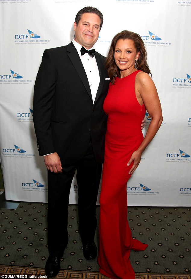Vanessa Williams marries Jim Skrip in July 4th ceremony in first picture 